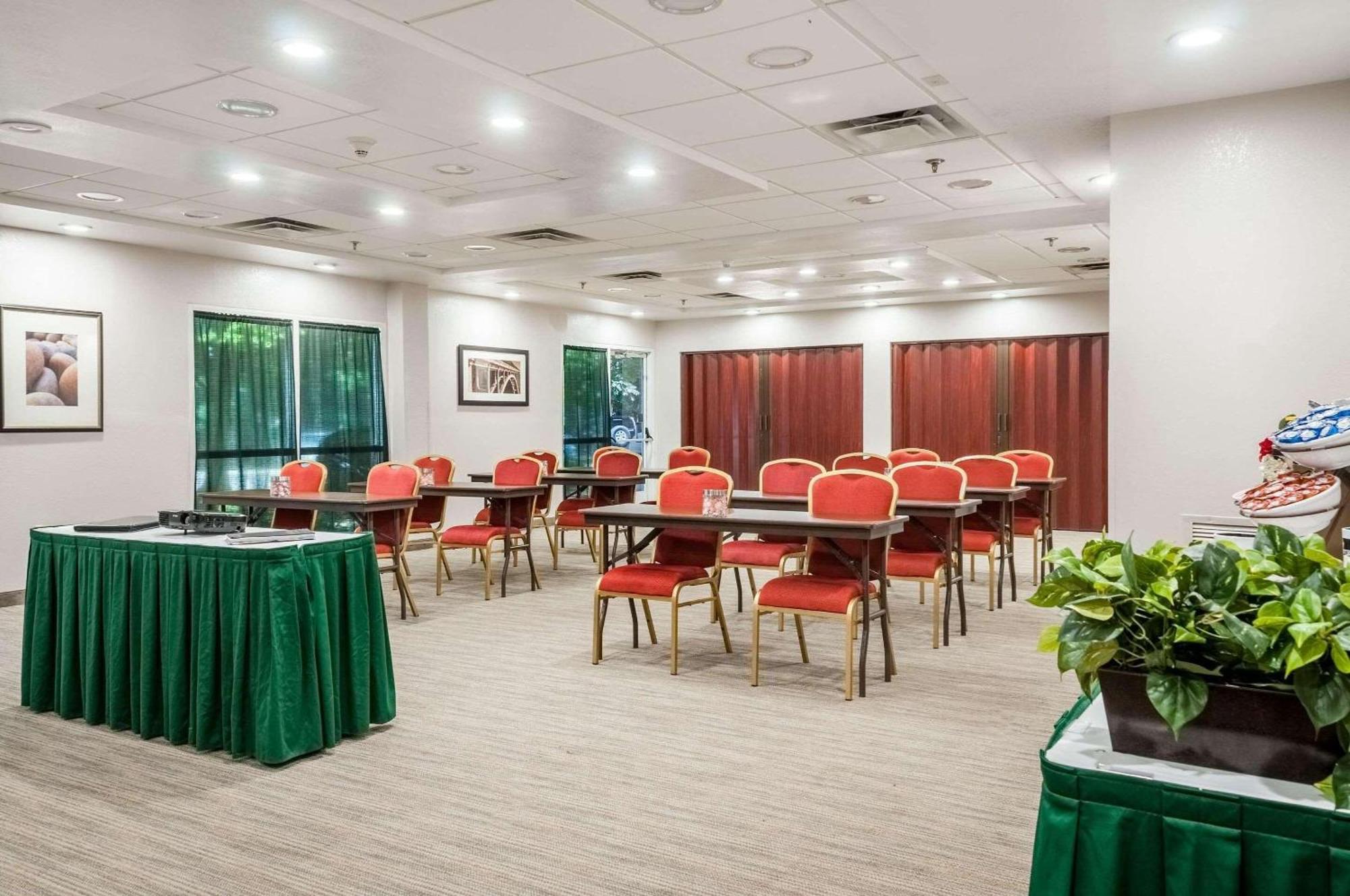 Country Inn & Suites By Radisson, Cookeville, Tn Esterno foto